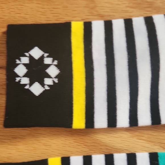 Vibrant Colorful Striped Casual Socks - Picture 6 of 9